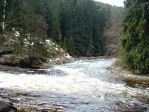 Rafting - nástupní místo na soutoku Vydry a Křemelné